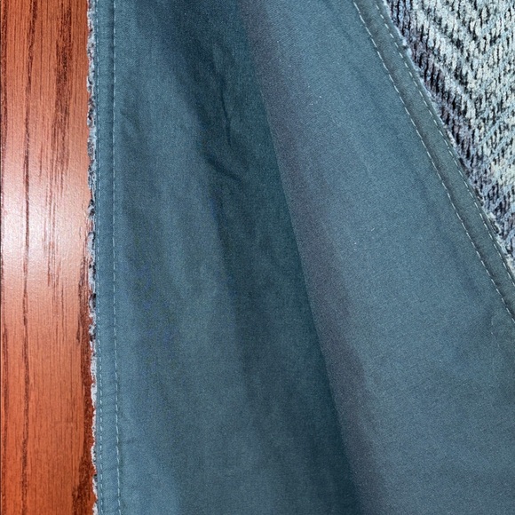 Table Linen Runner - Picture 4 of 6